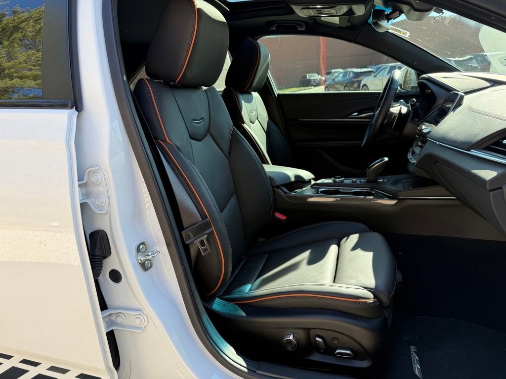 Used 2025 Cadillac CT4 V w/ Climate Package image 31