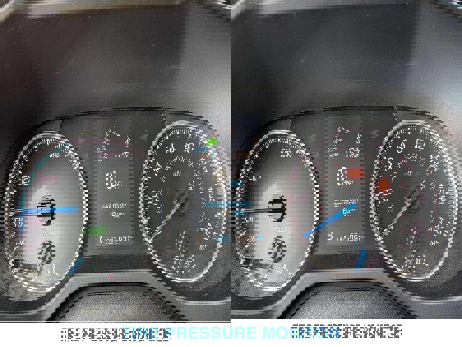 Used 2021 Toyota RAV4 LE AWD/4WD image 21