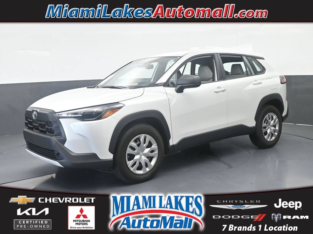 Used 2026 Toyota Corolla Cross L FWD image 1