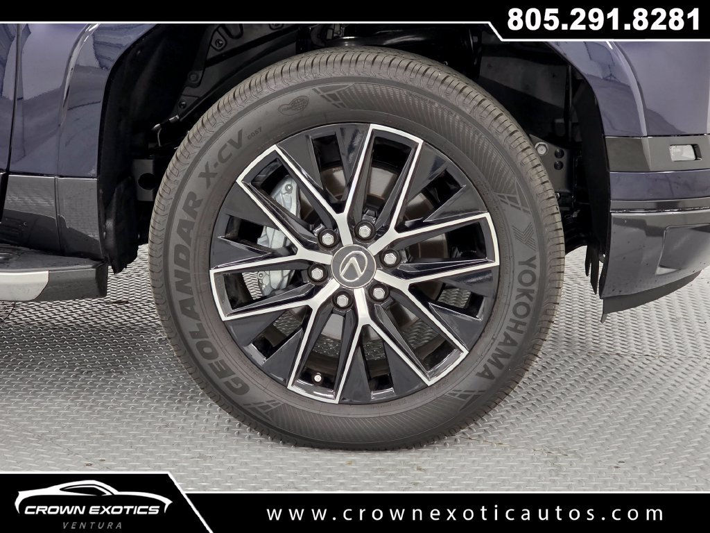 Used 2026 Lexus GX 550 w/ Cold Area Package AWD/4WD image 9
