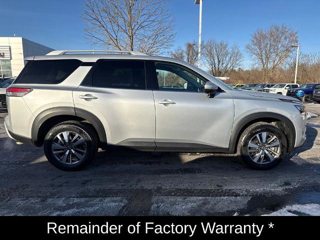 Certified 2025 Nissan Pathfinder SL image 11