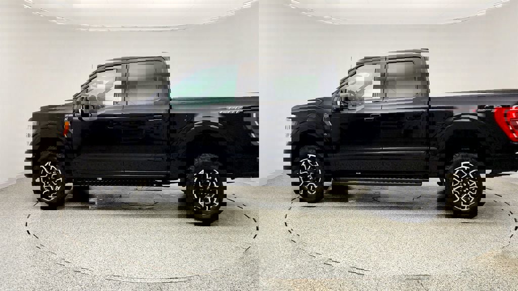 Used 2023 Ford F150 XLT w/ Equipment Group 302A High image 8