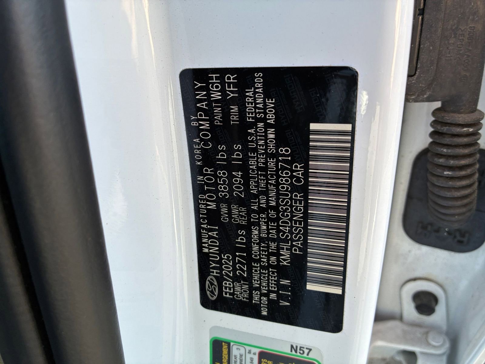 Used 2025 Hyundai Elantra SEL image 24