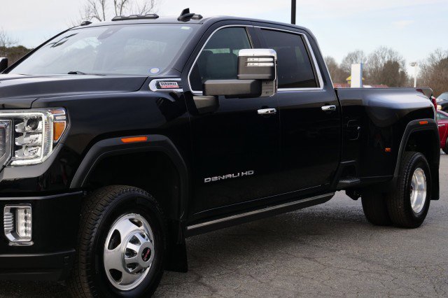 Used 2021 GMC Sierra 3500 Denali w/ Denali Ultimate Package image 38