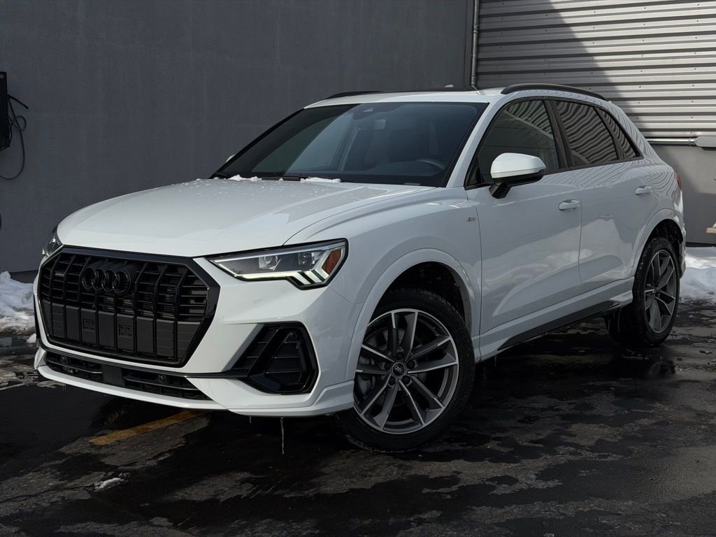 New 2025 Audi Q3 2.0T Premium image 1