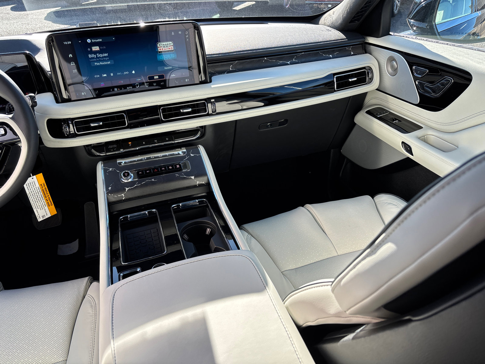 New 2026 Lincoln Aviator Black Label w/ Dynamic Handling Package image 33