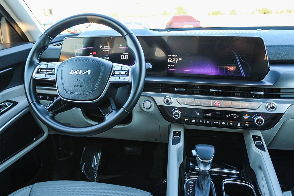 Used 2025 Kia Telluride S image 13