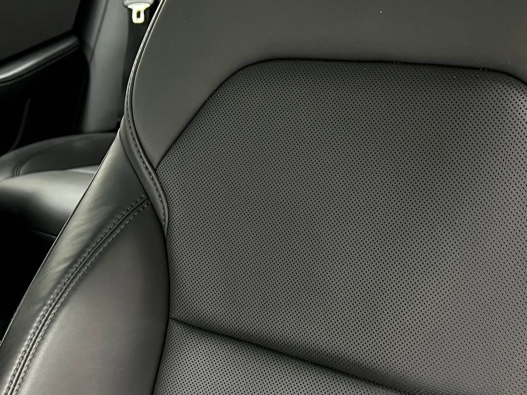 Used 2024 Tesla Model 3 Standard Range RWD image 19