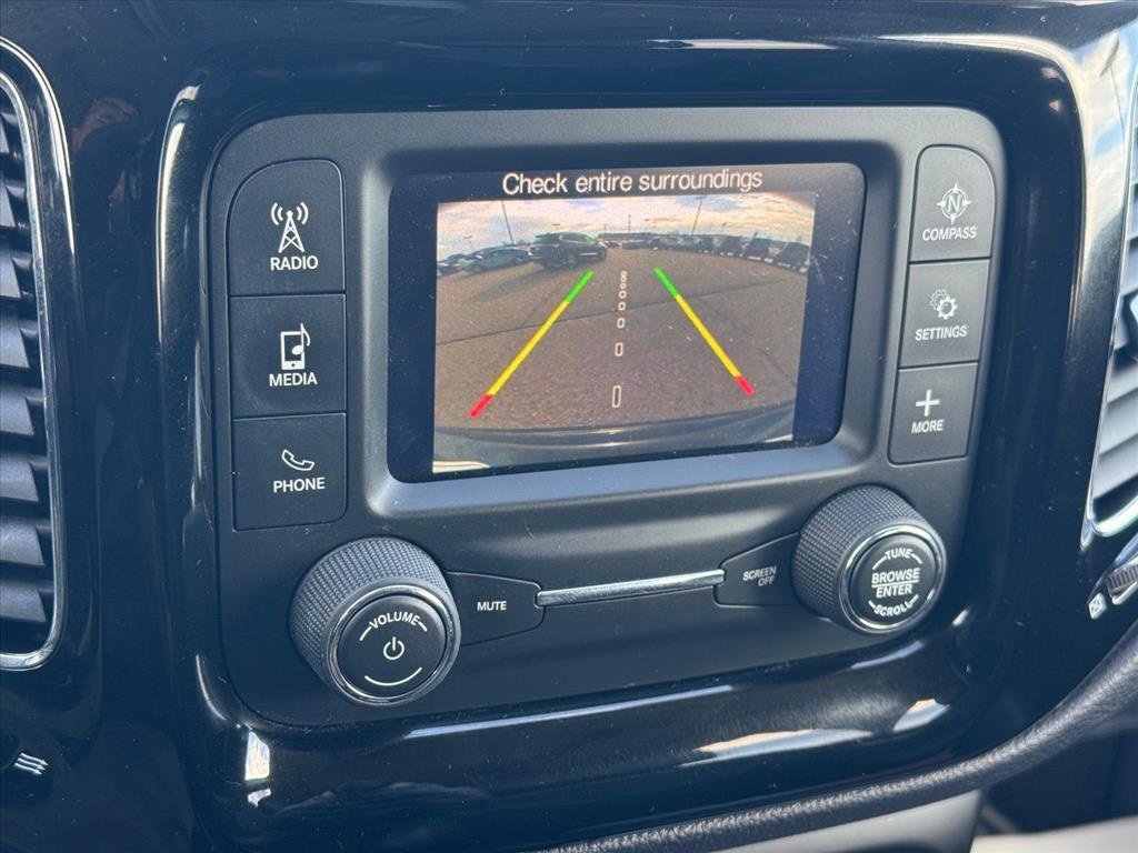 Used 2018 Jeep Compass Latitude image 26