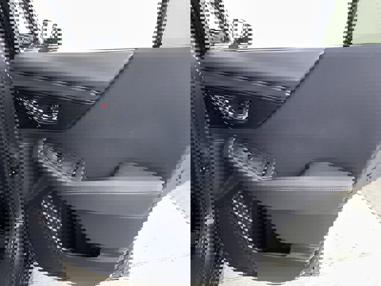 Used 2020 Subaru Outback Premium image 21