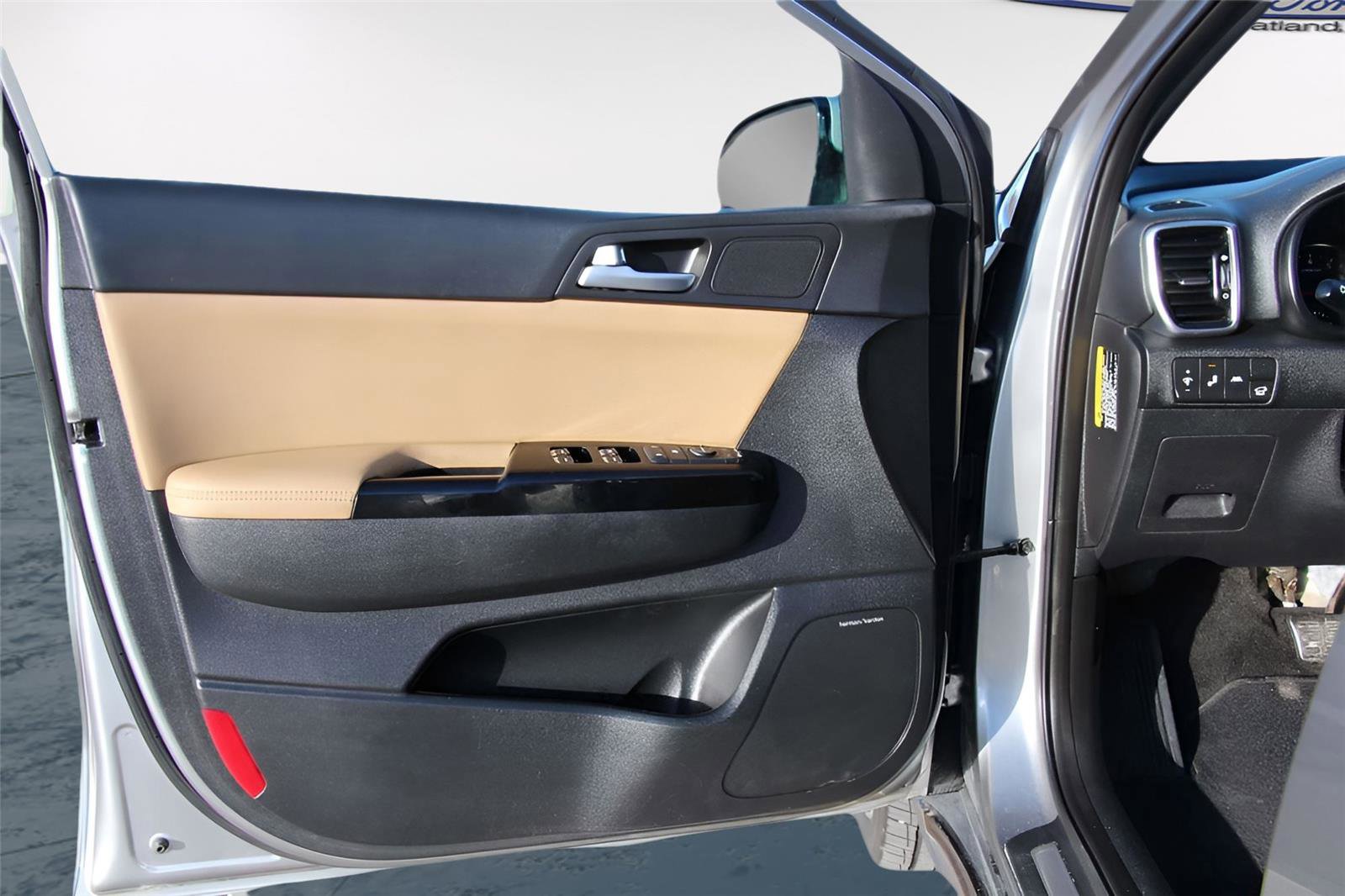 Used 2020 Kia Sportage SX image 27