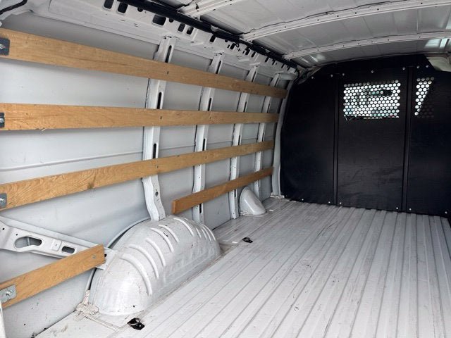 Used 2025 GMC Savana 2500 w/ Driver Convenience Package RWD image 22