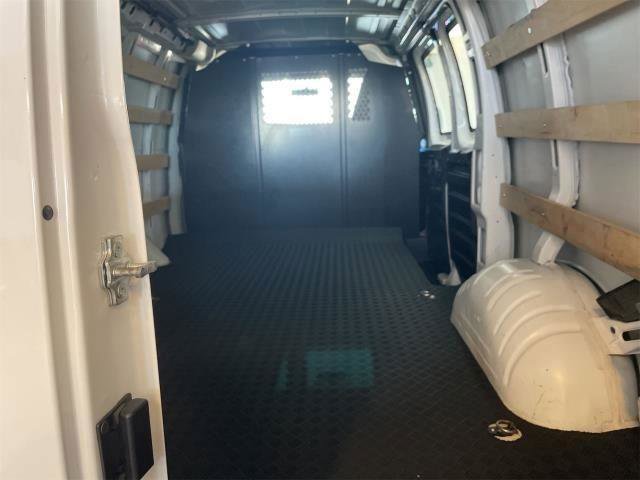 Used 2024 GMC Savana 2500 w/ Driver Convenience Package image 6