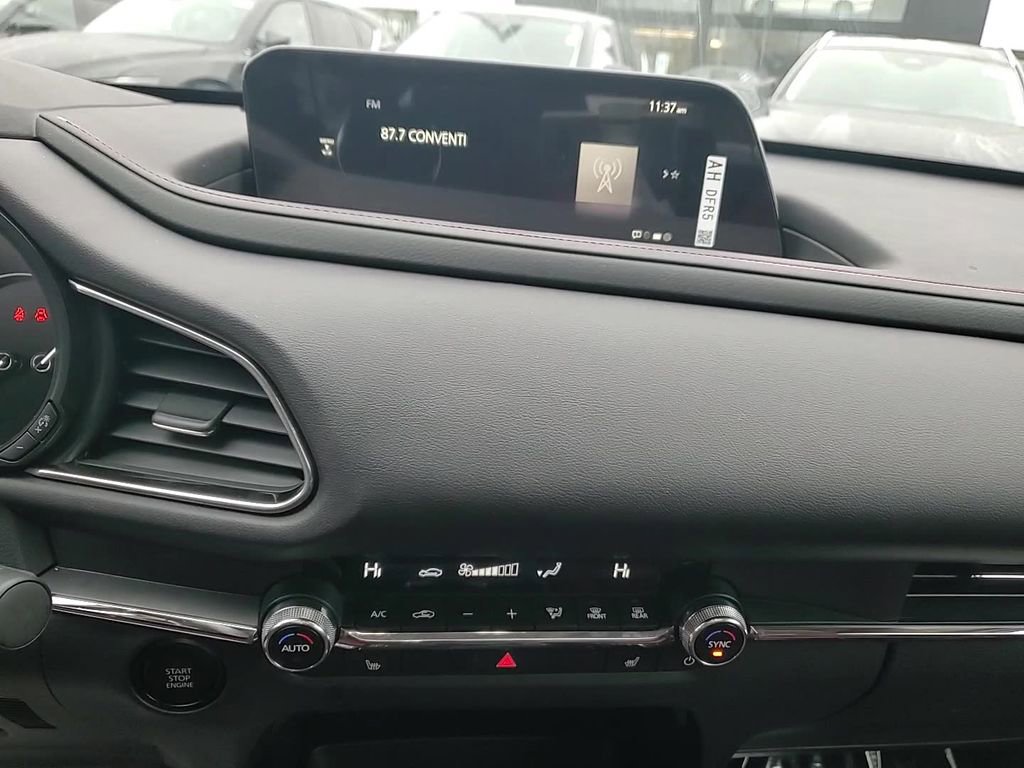 Certified 2025 MAZDA CX-30 AWD 2.5 S w/ Preferred Package image 19