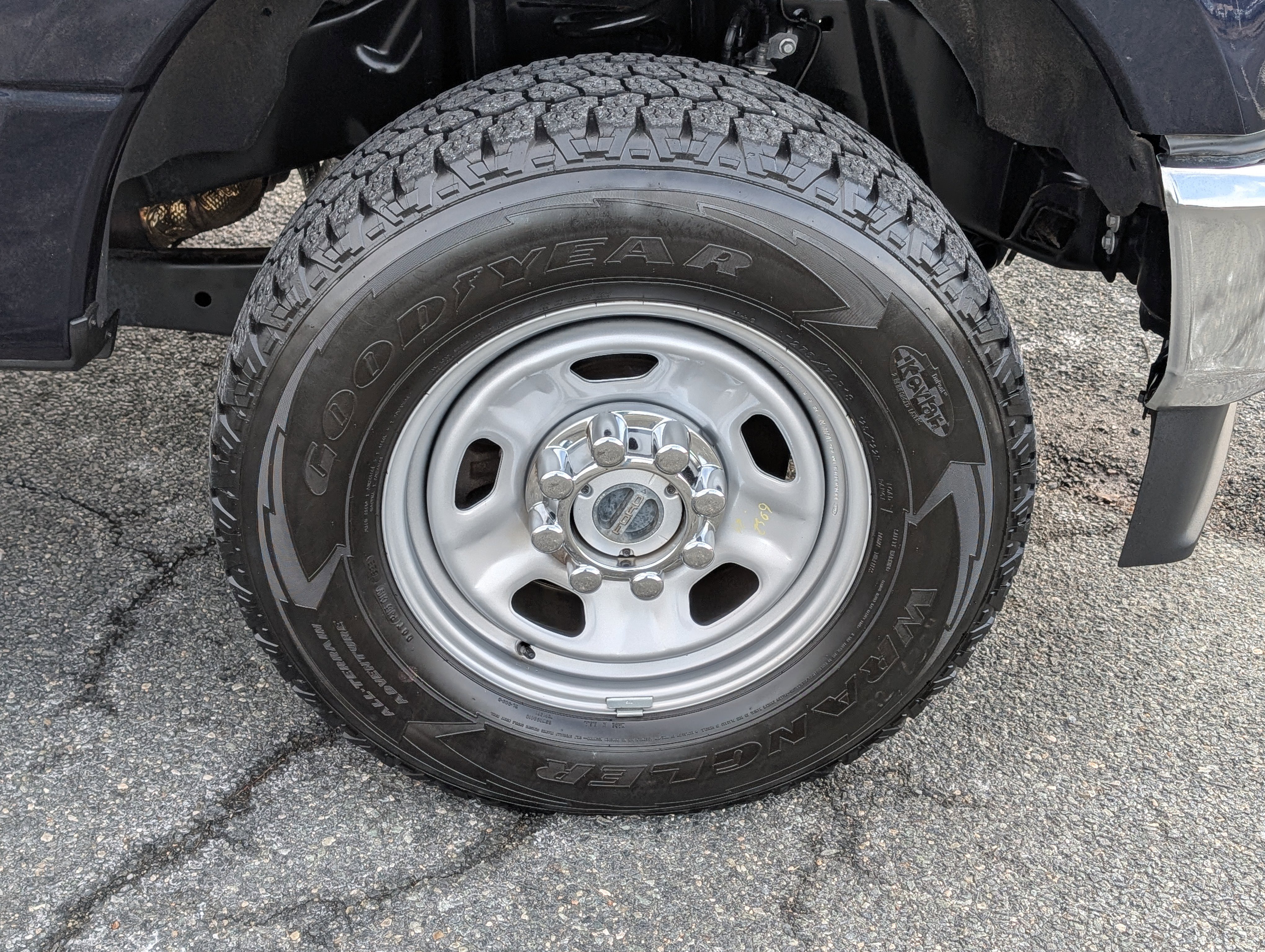 Used 2022 Ford F350 XL w/ Power Equipment Group image 9