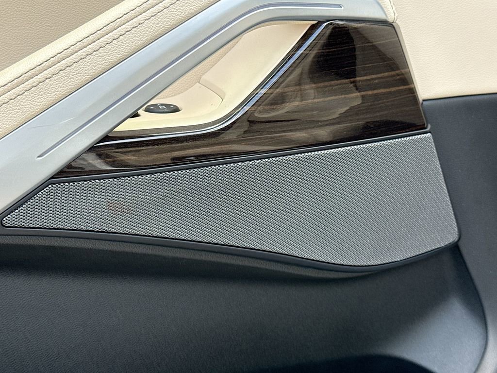 Used 2021 BMW X6 sDrive40i w/ Premium Package image 24