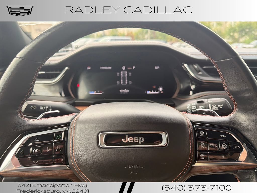 Used 2023 Jeep Grand Cherokee Summit w/ Adv Protech Group IV AWD/4WD image 5