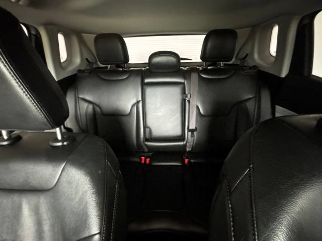 Used 2022 Jeep Compass Latitude AWD/4WD image 43