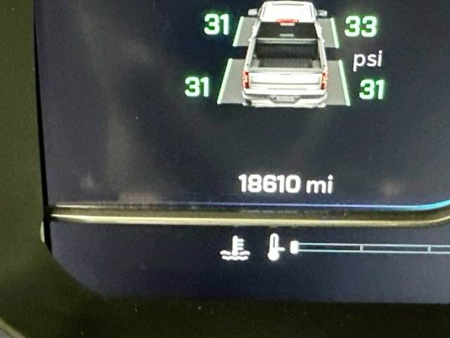 Used 2025 Chevrolet Silverado 1500 High Country w/ Midnight Edition image 16