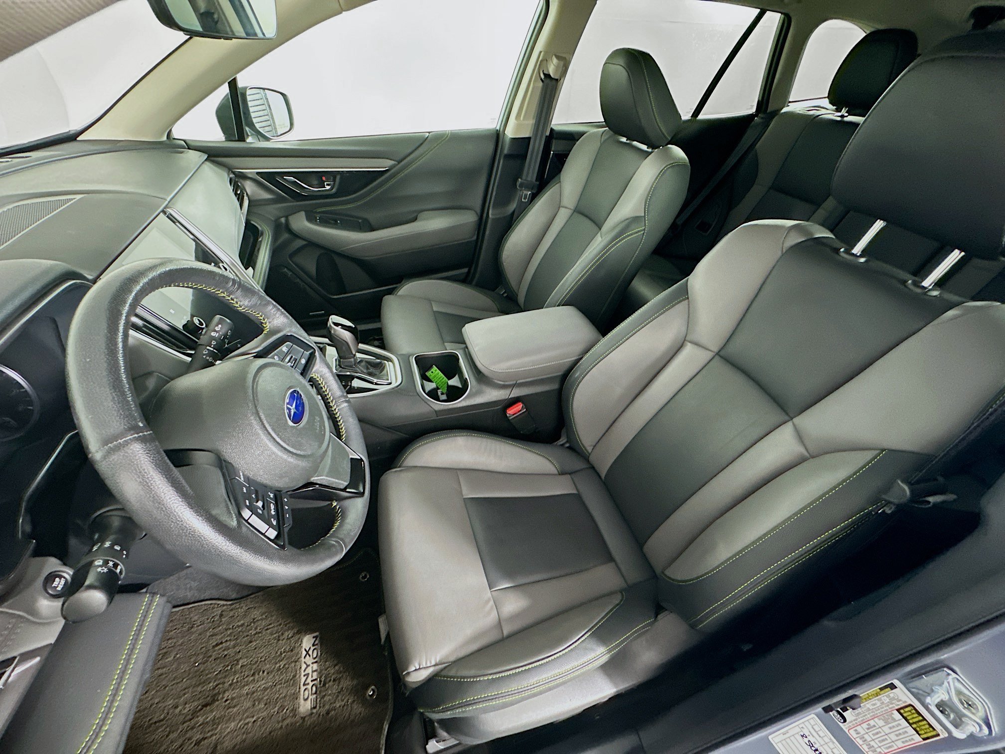 Used 2025 Subaru Outback Onyx Edition AWD/4WD image 13