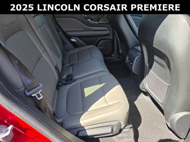 Used 2025 Lincoln Corsair Premiere image 13