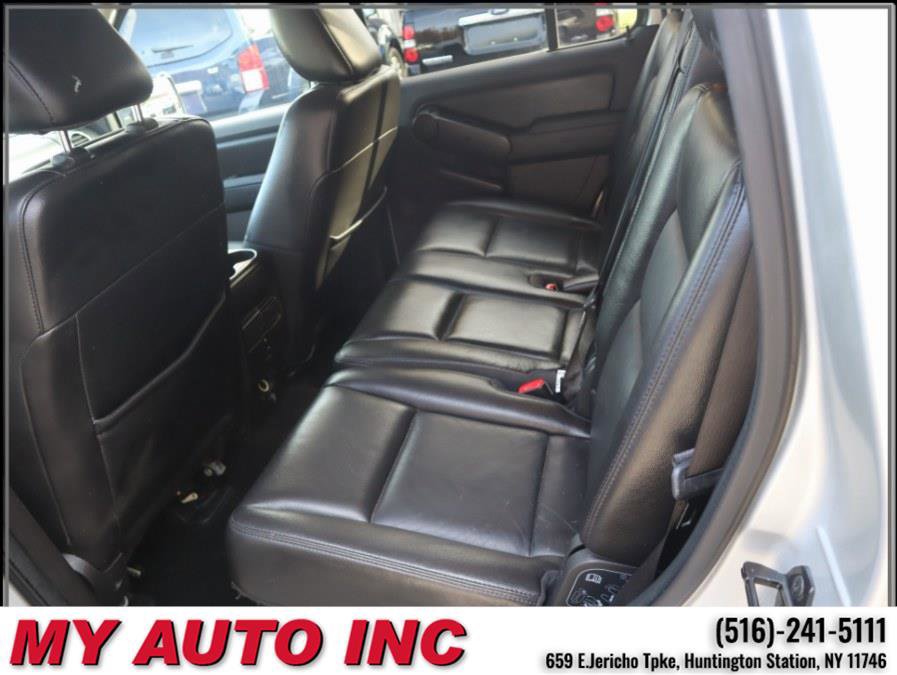 Used 2010 Ford Explorer XLT image 31