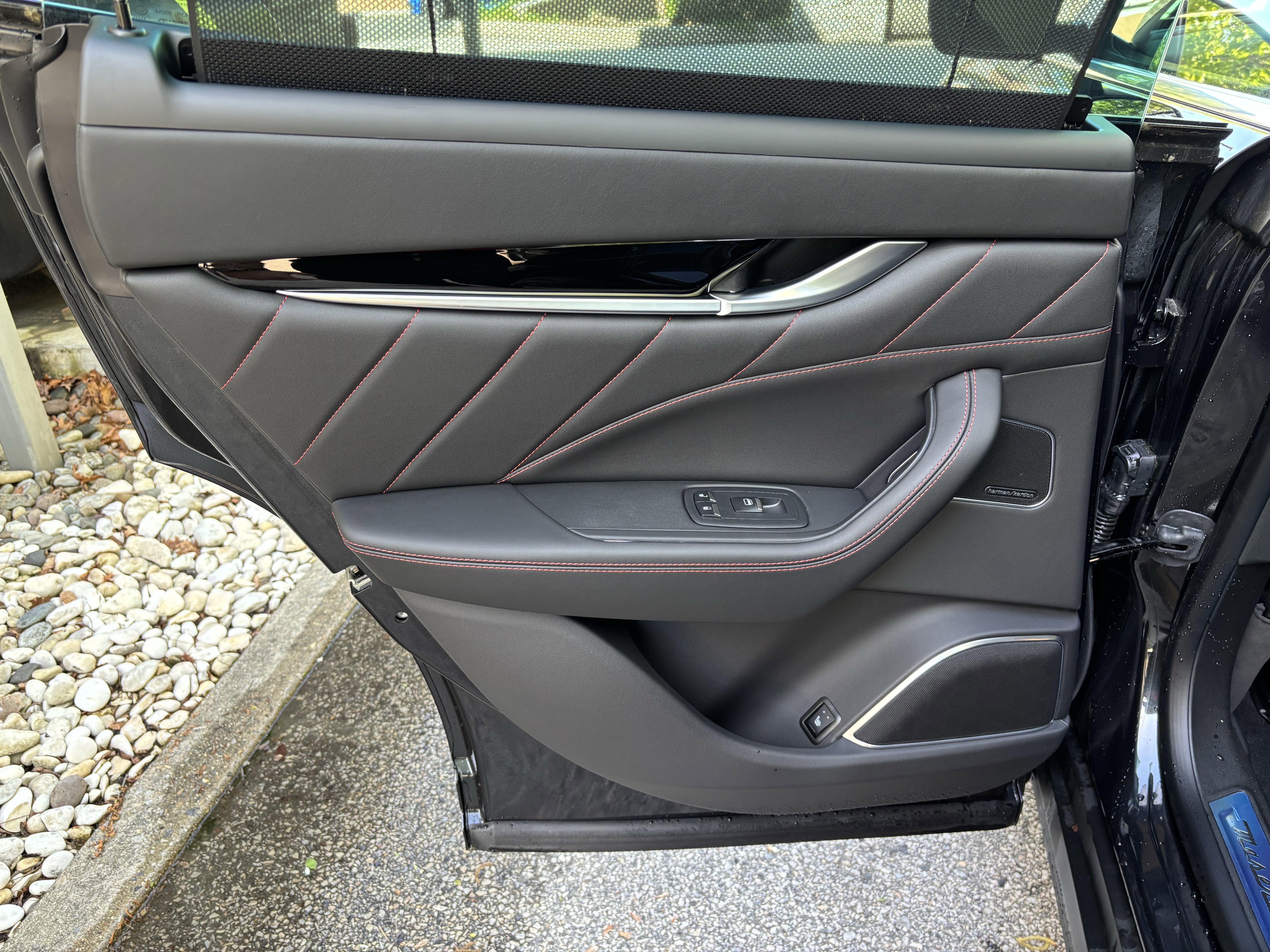 New 2024 Maserati Levante Modena Ultima image 13