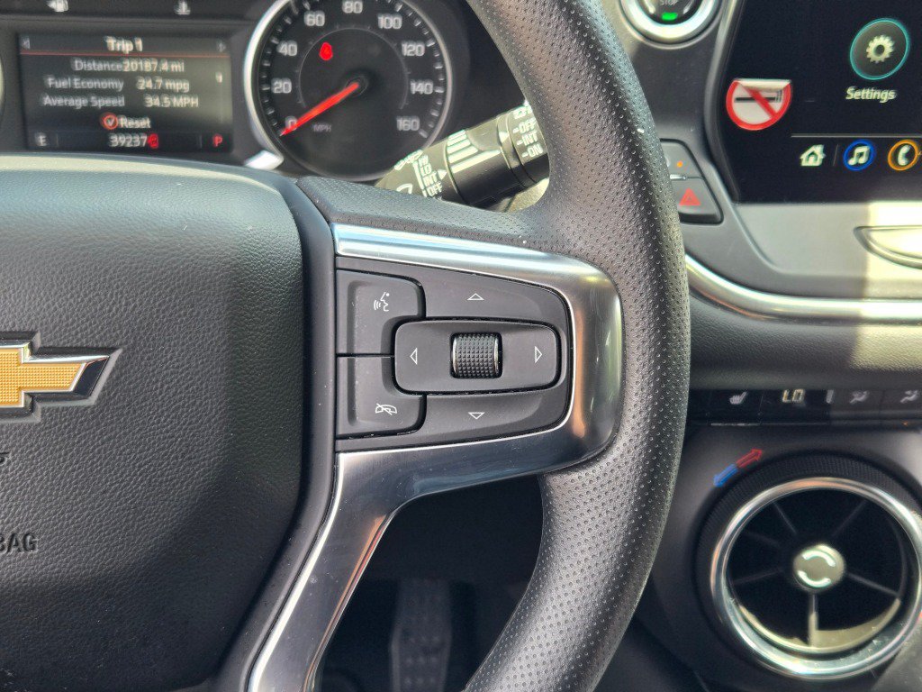 Used 2025 Chevrolet Blazer LT FWD image 30