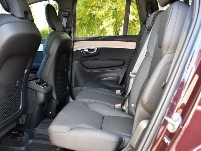 New 2026 Volvo XC90 B5 Core w/ Protection Package Premier image 14