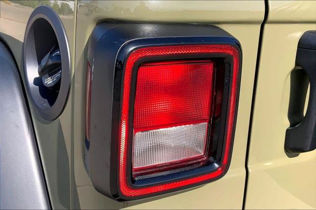 Certified 2026 Jeep Wrangler Sport AWD/4WD image 22