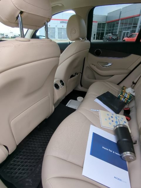 Used 2022 Mercedes-Benz GLC 300 4MATIC image 16