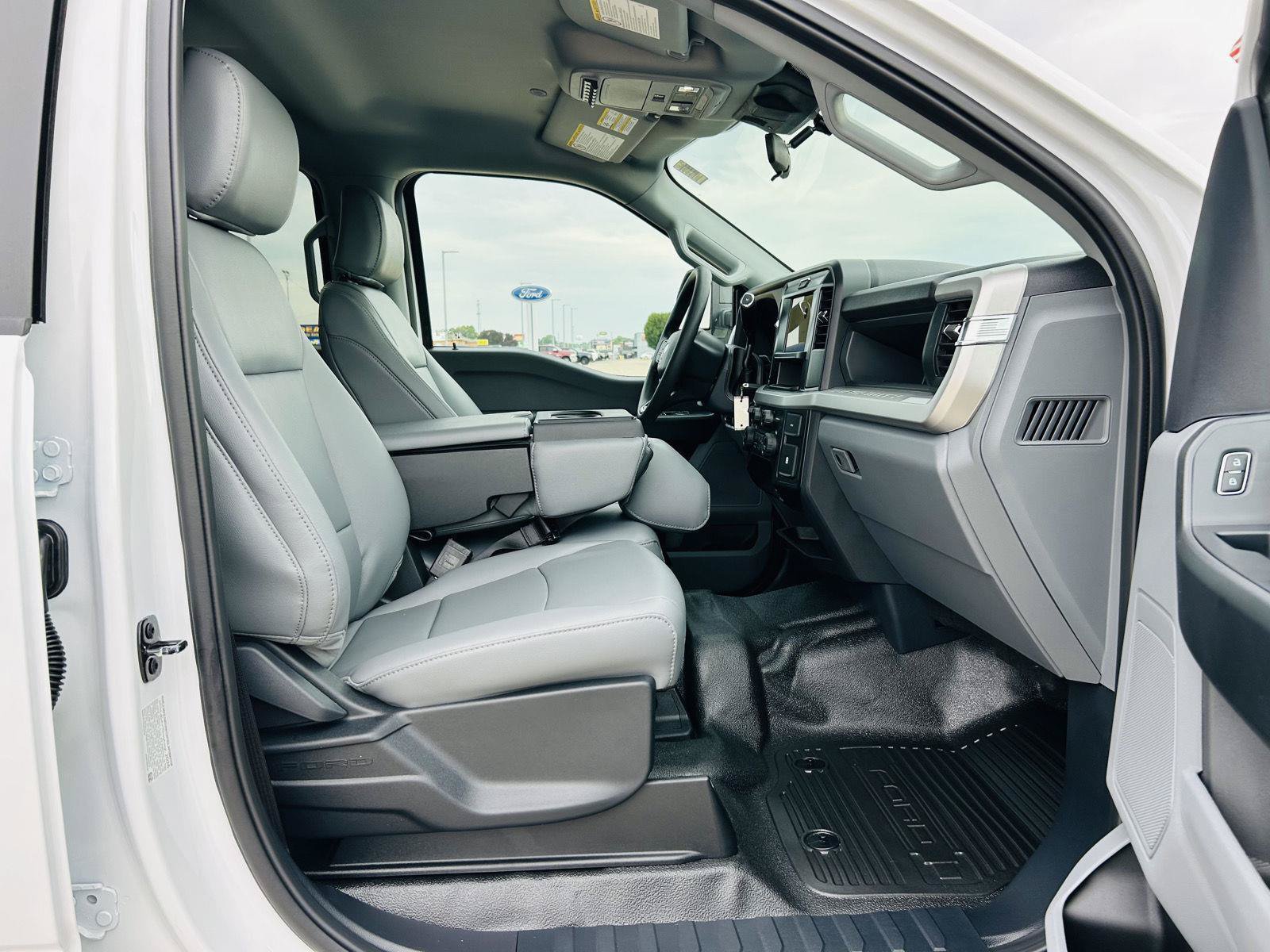 New 2026 Ford F350 XL AWD/4WD image 27