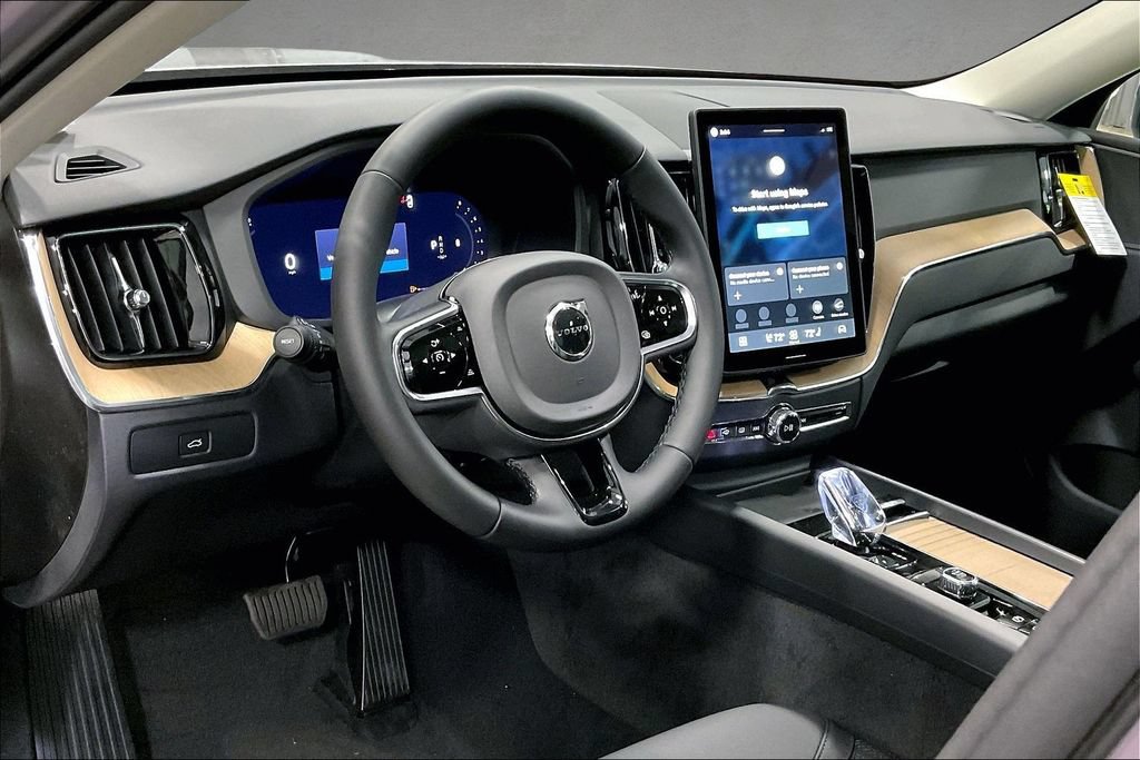 New 2026 Volvo XC60 B5 Plus w/ Protection Package Premier AWD/4WD image 7