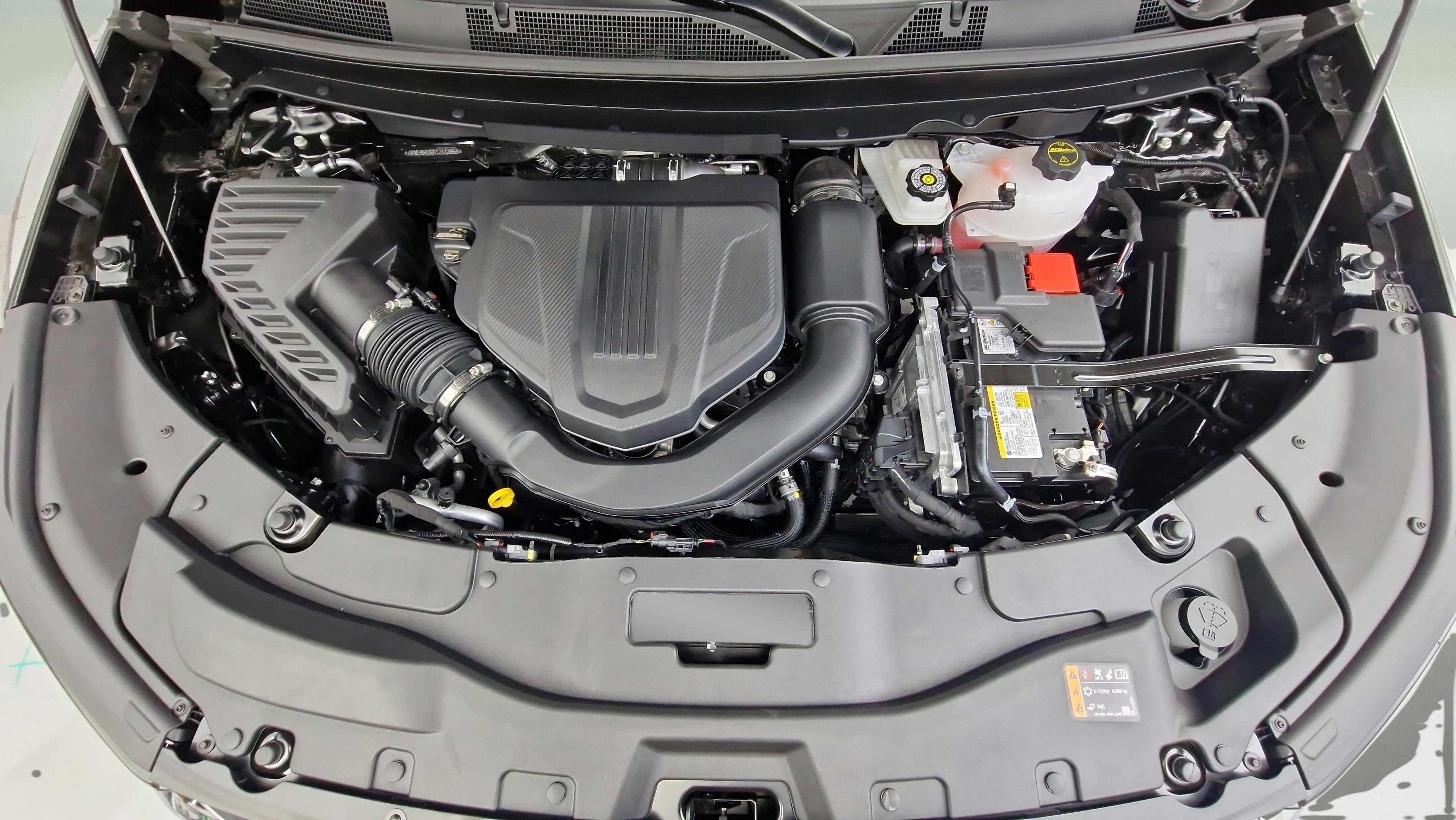 New 2026 Chevrolet Traverse LT w/ Driver Confidence Package FWD image 32