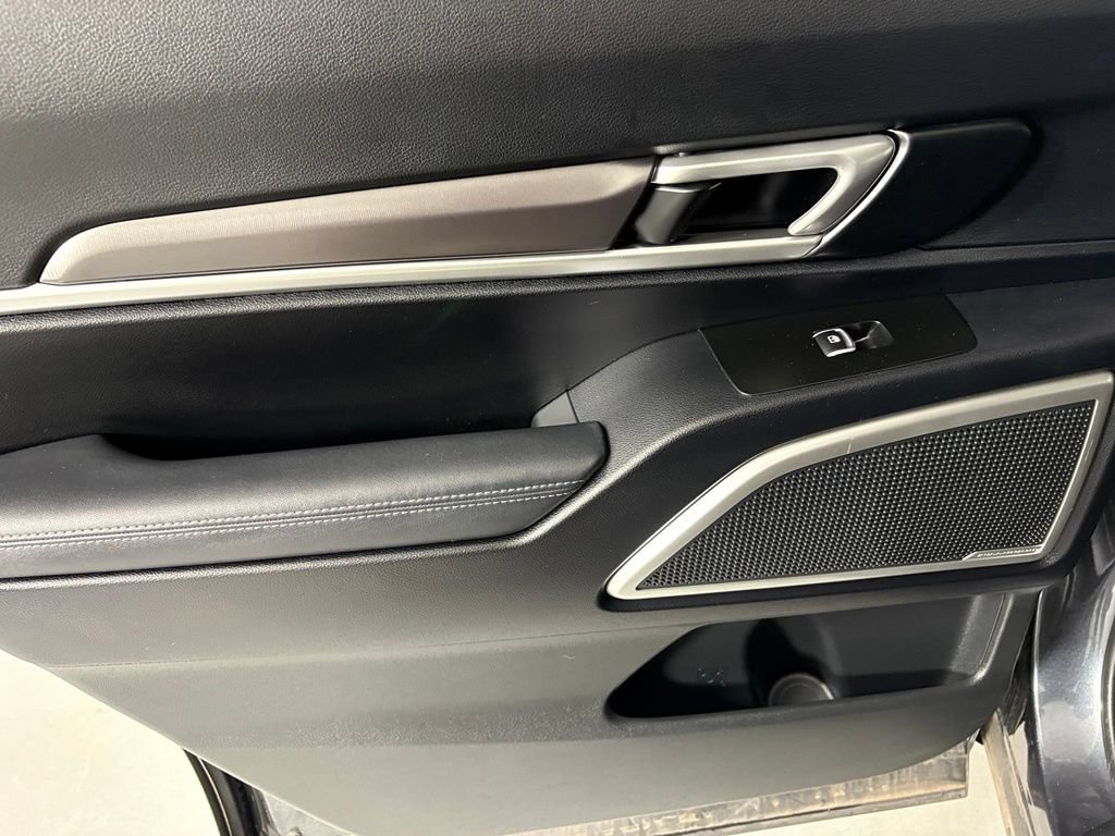 Used 2023 Kia Telluride S AWD/4WD image 37