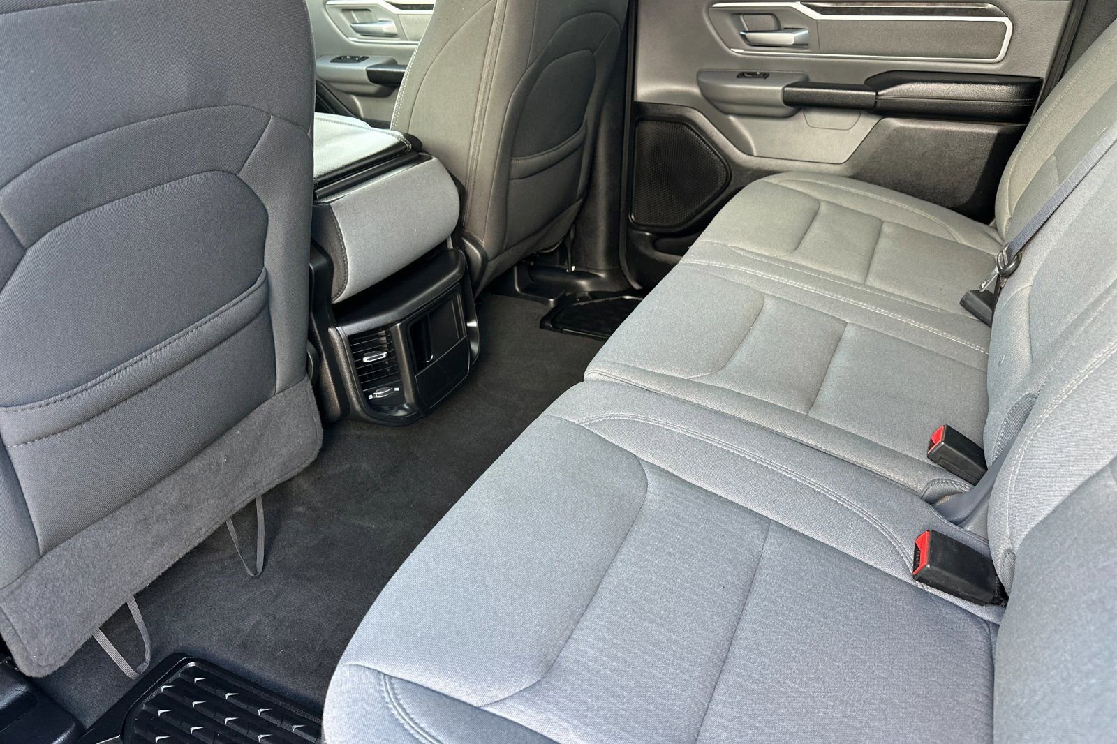 Used 2020 RAM 1500 Big Horn AWD/4WD image 12