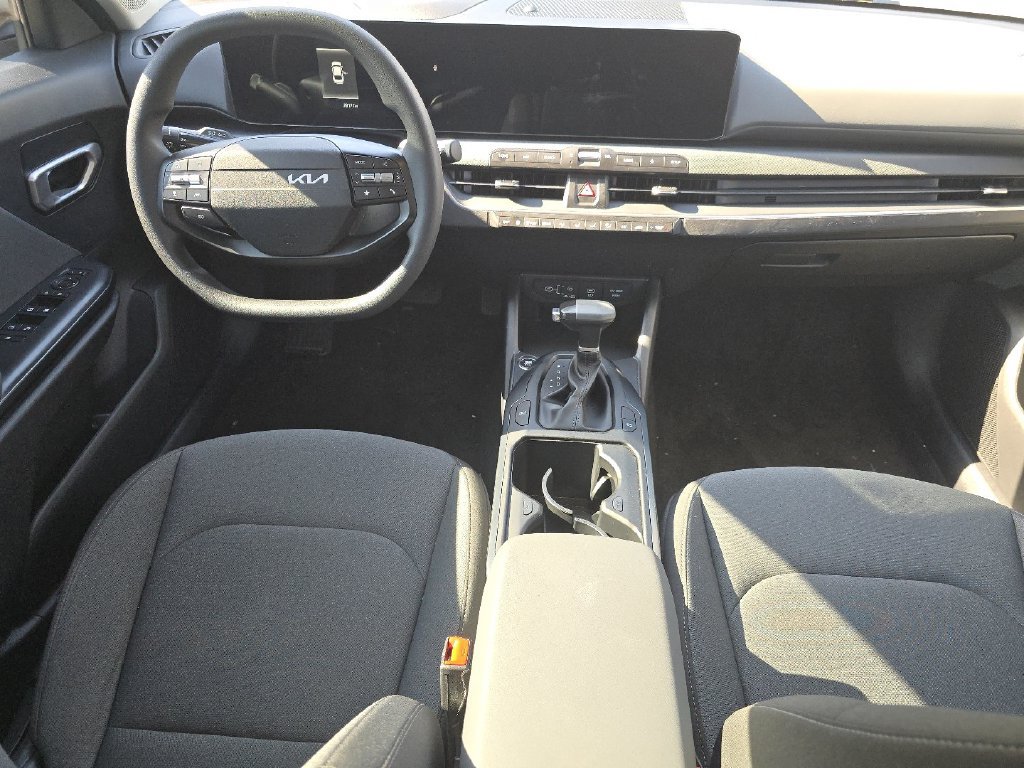 Used 2025 Kia K4 FWD image 18