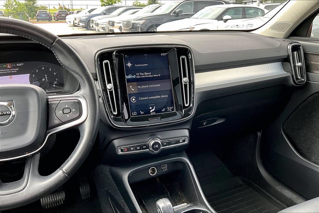 Used 2019 Volvo XC40 T5 Momentum AWD/4WD image 7