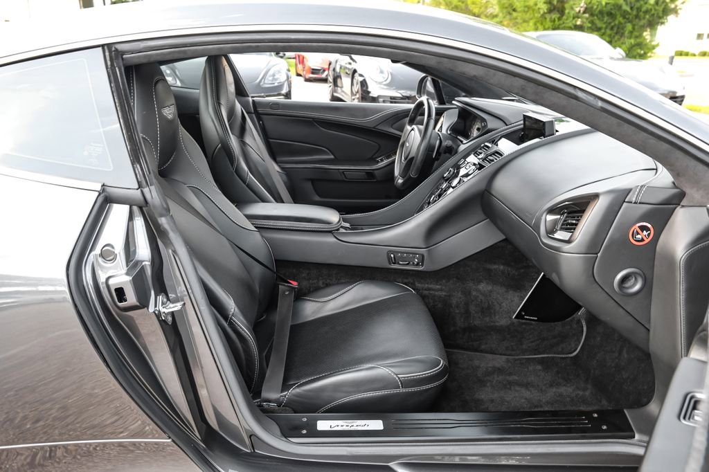 Used 2016 Aston Martin Vanquish Coupe RWD image 35