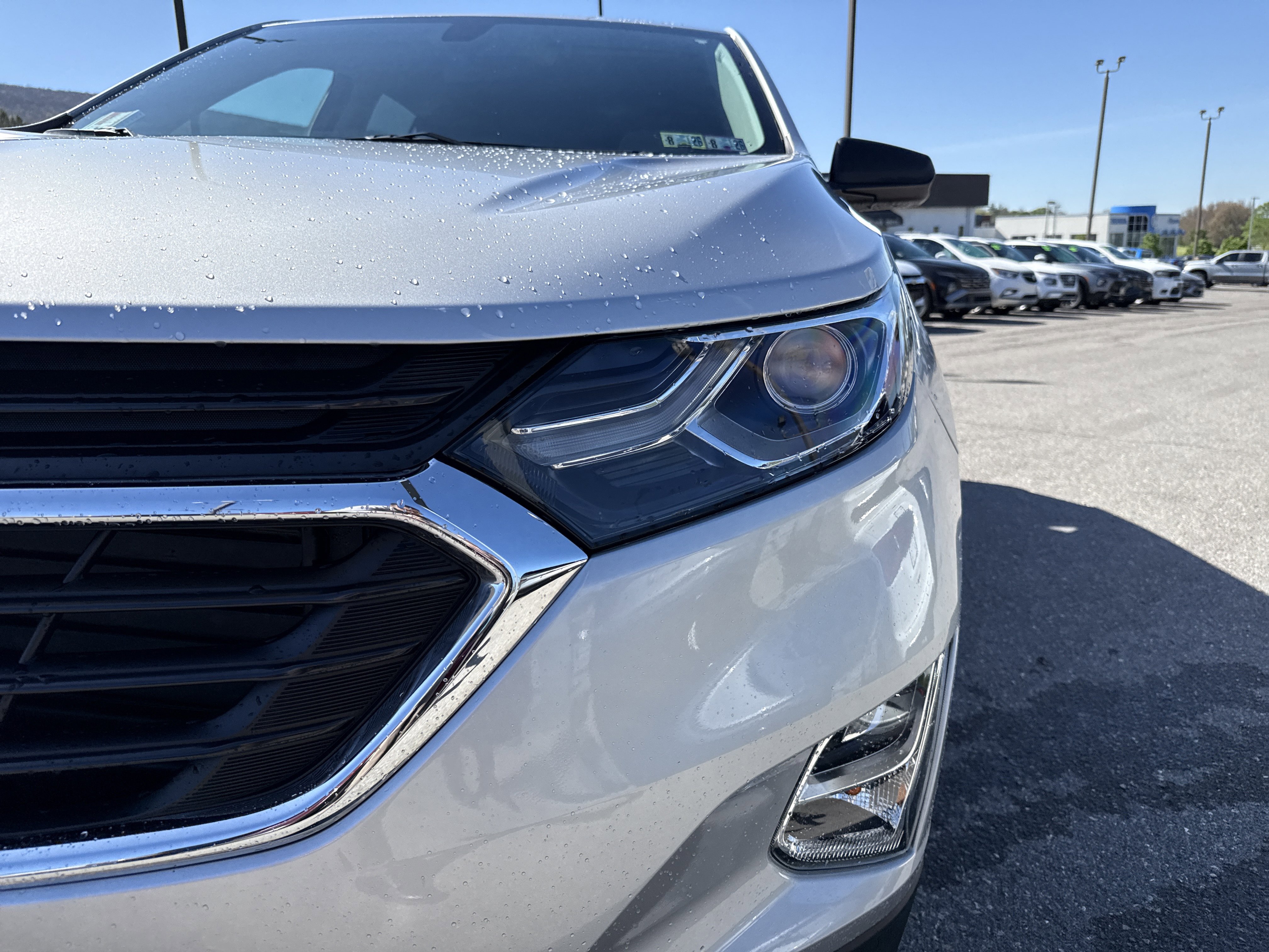 Used 2019 Chevrolet Equinox LS w/ LS Convenience Package AWD/4WD image 10