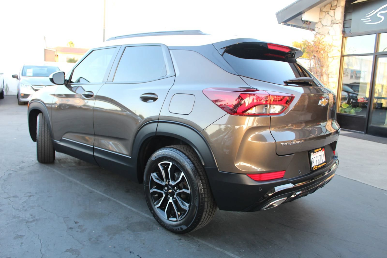 Used 2022 Chevrolet TrailBlazer ACTIV w/ Sun and Liftgate Package FWD image 3