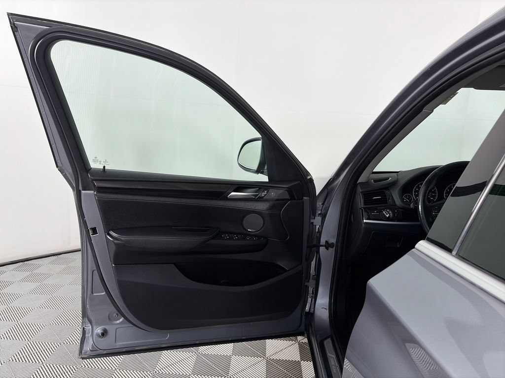 Used 2016 BMW X3 xDrive28i AWD/4WD image 10