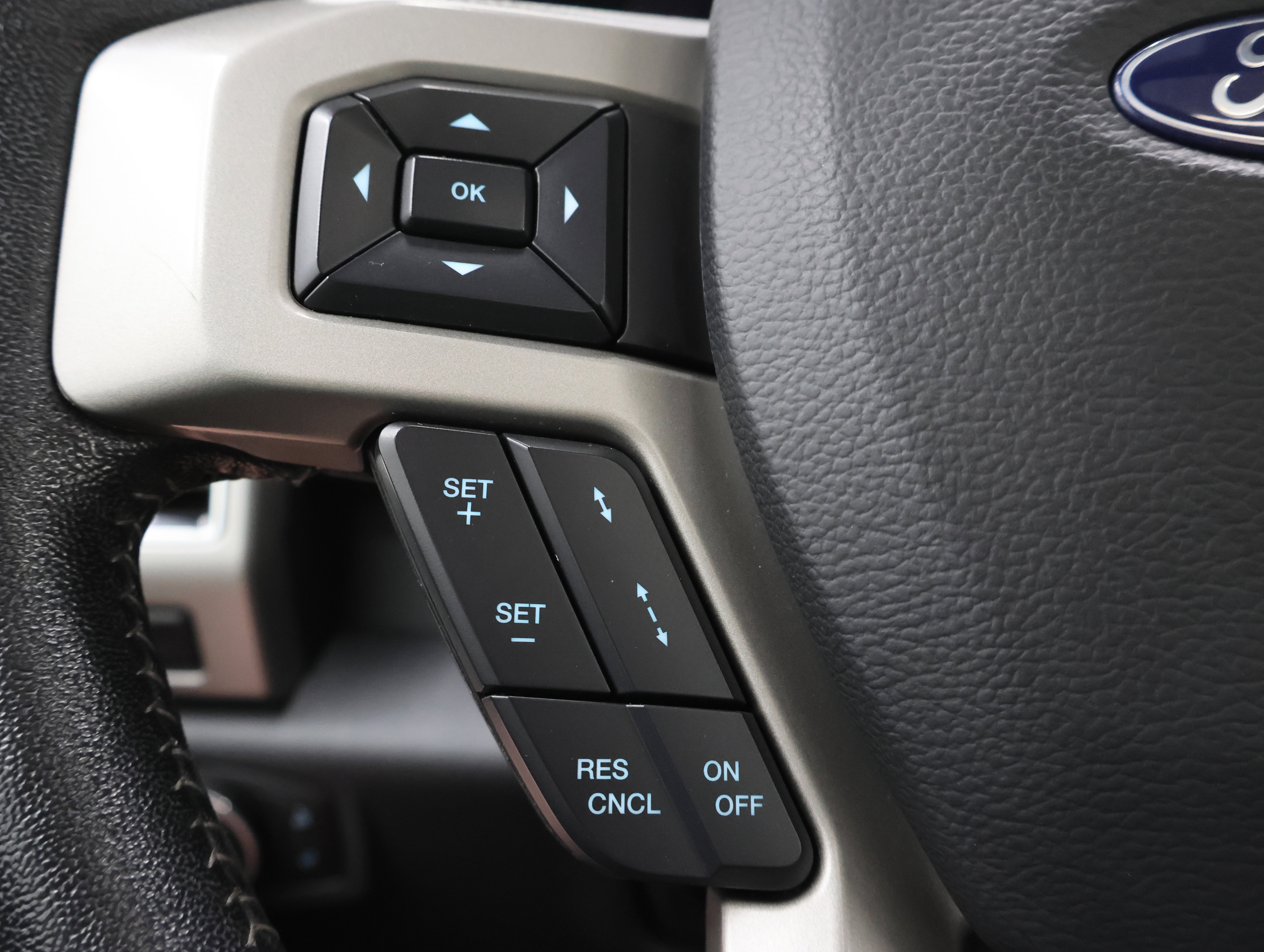 Used 2022 Ford F450 Lariat w/ Lariat Ultimate Package AWD/4WD image 16