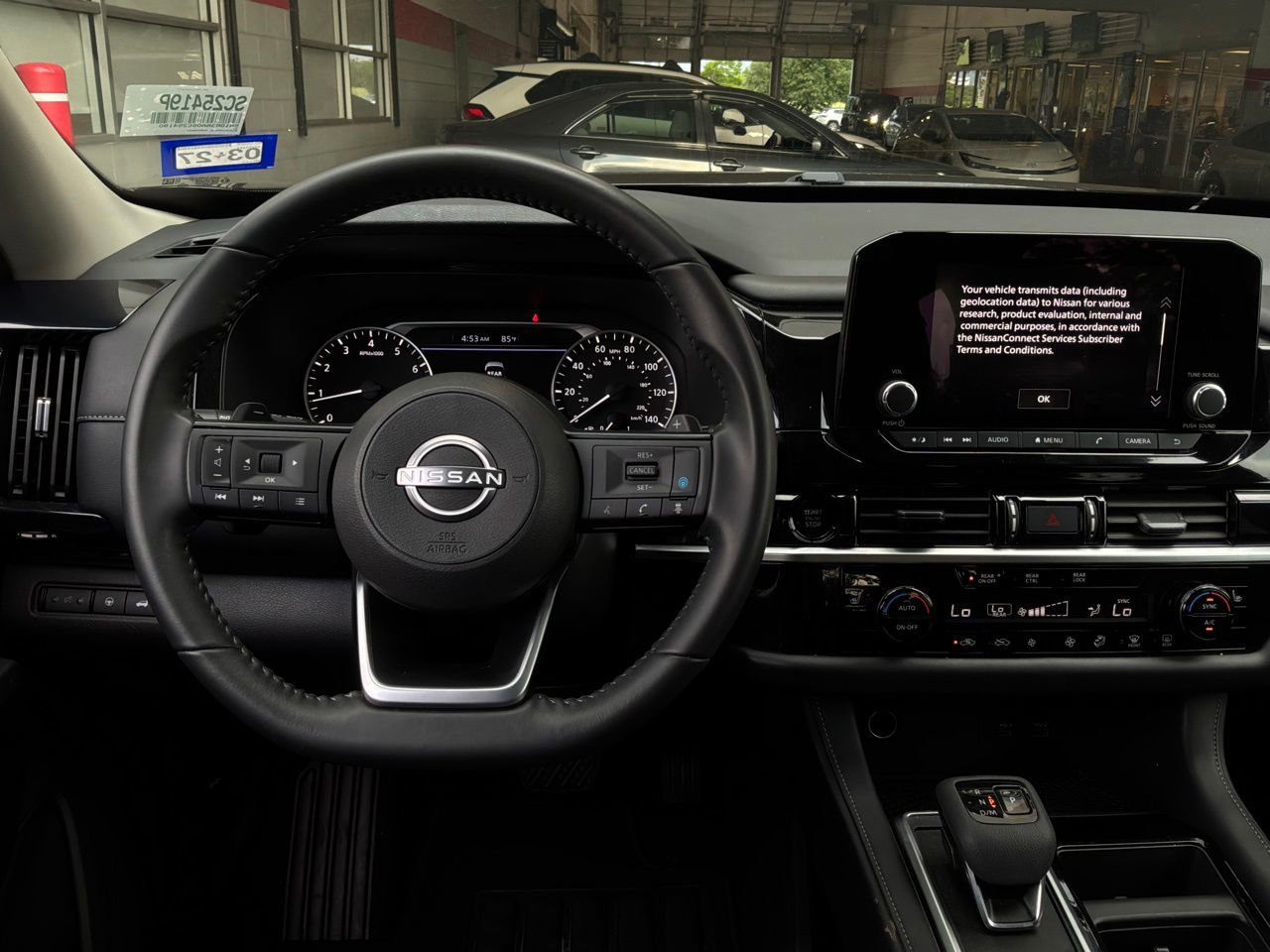 Used 2025 Nissan Pathfinder SV FWD image 15