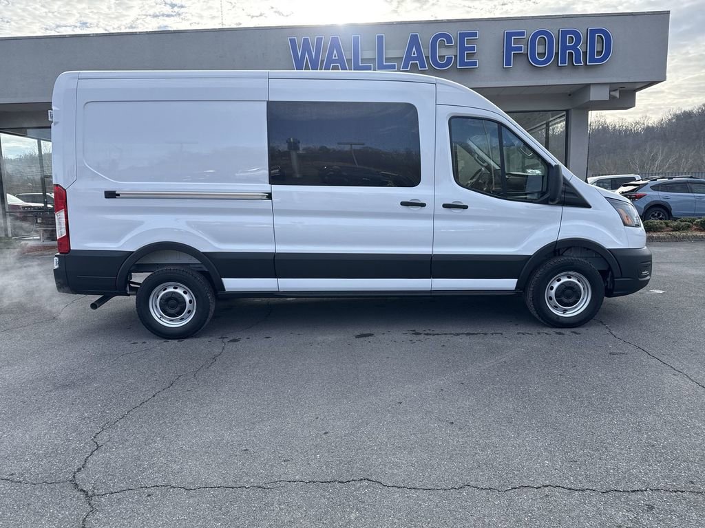 New 2026 Ford Transit 250 148 Medium Roof RWD image 4
