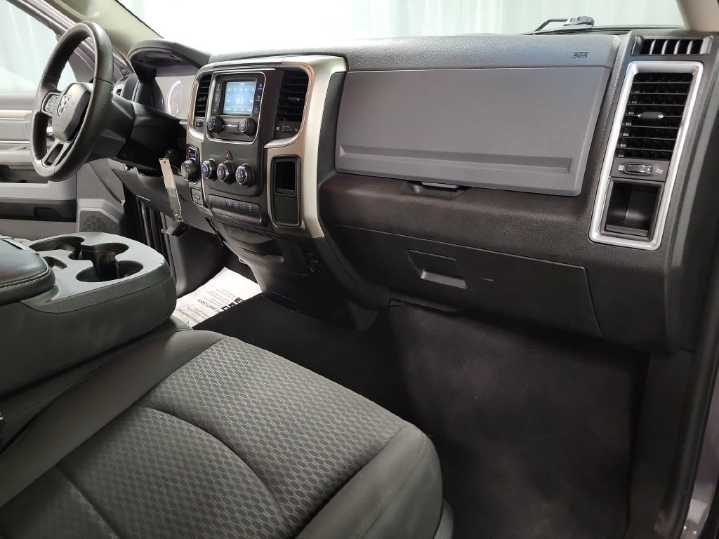 Used 2019 RAM 1500 Warlock AWD/4WD image 34