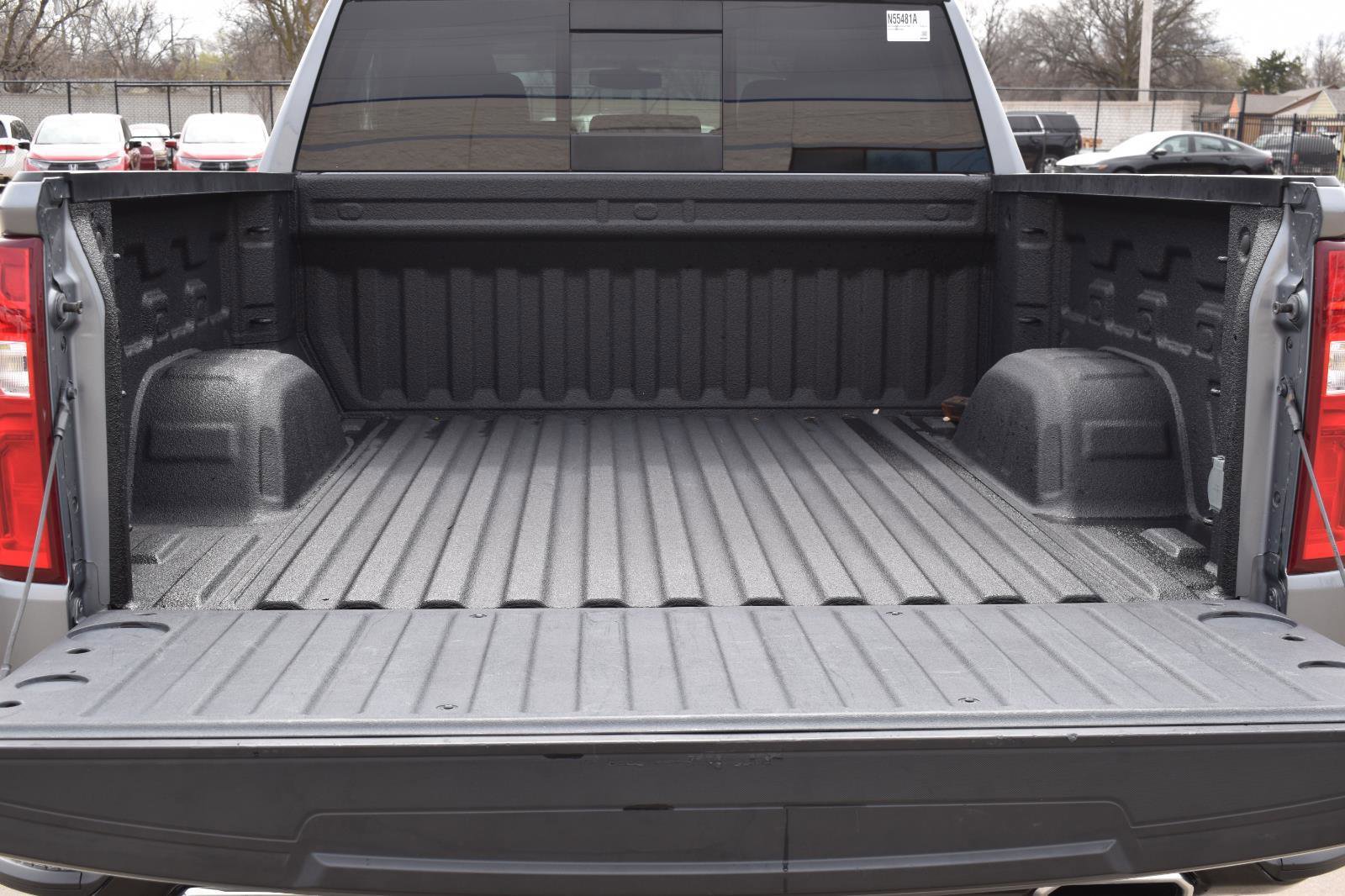 Used 2021 Chevrolet Silverado 1500 LT Trail Boss w/ Convenience Package II image 18