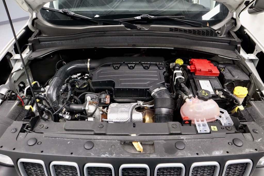 Used 2023 Jeep Renegade Latitude image 17