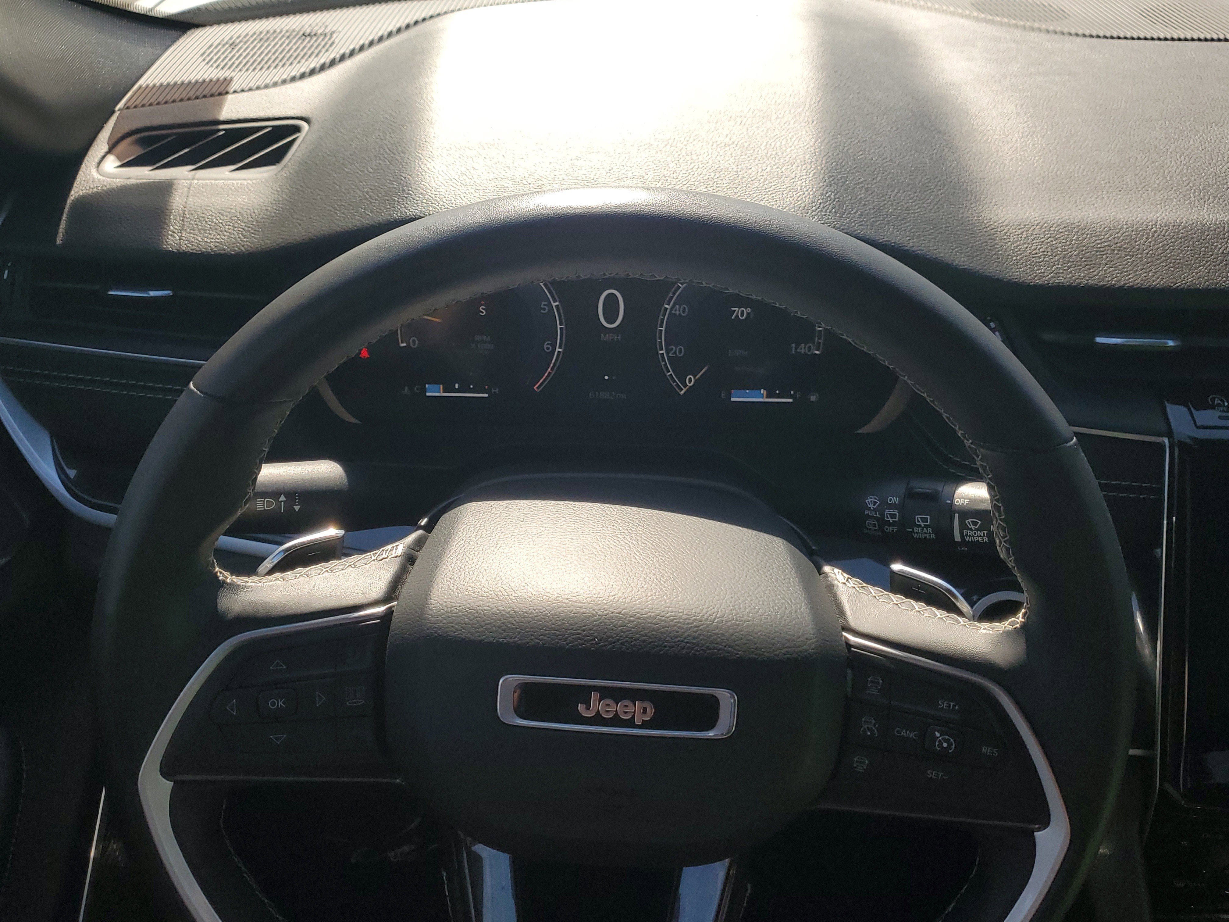 Used 2021 Jeep Grand Cherokee L Laredo image 23