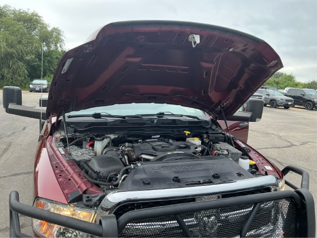Used 2018 RAM 3500 Tradesman w/ Chrome Appearance Group AWD/4WD image 11